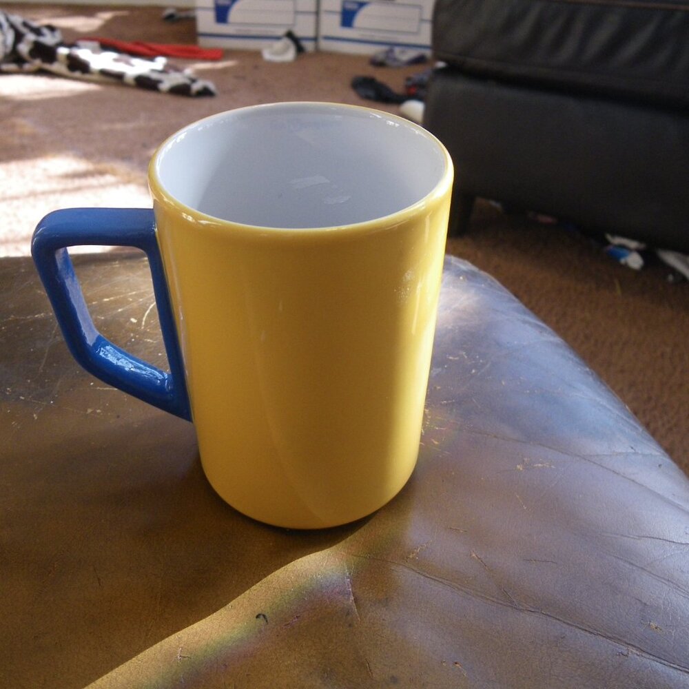 Walt Disney World Magic Kingdom Angry Donald Duck Tall 14 oz. Ceramic Coffee Mug - Picture 2 of 4
